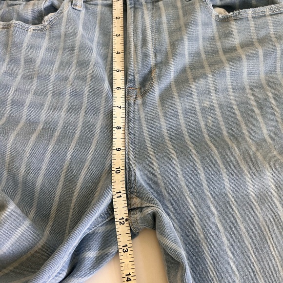 Kensie Blue and White Striped Straight Leg Jeans - Picture 4 of 6